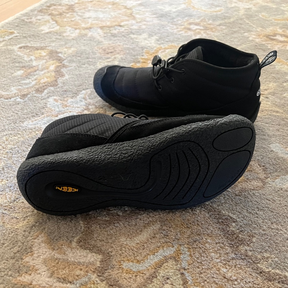 Keen Howser 11 Chucka Boot, women’s size 9